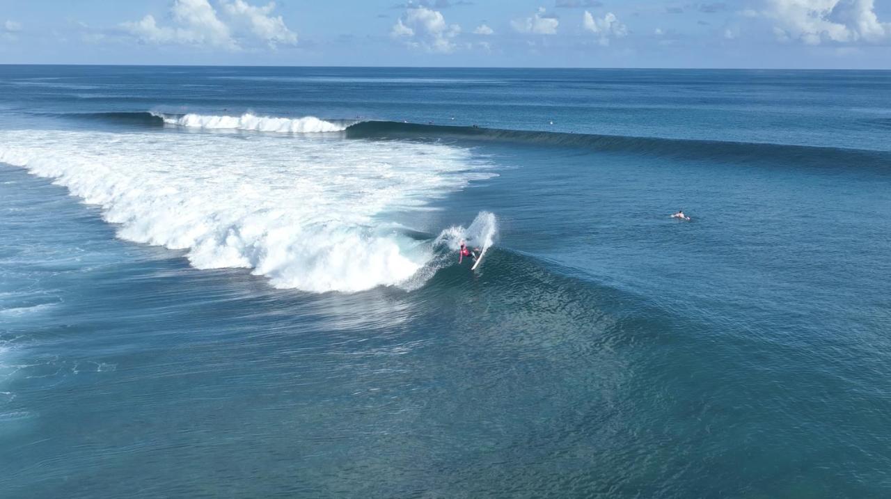 Surf Yoga Camp Hotel Thulusdhoo Exterior photo